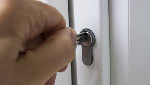 Choosing the Right Door Locks for Your Home