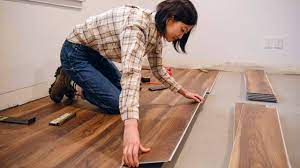 Flooring Materials: Comparing Hardwood, Laminate, and Tile